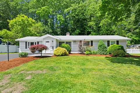 70 Donna Rd, Framingham, MA 01701