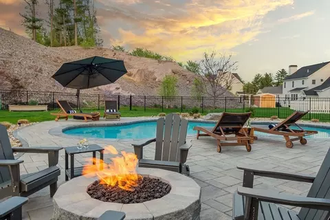 170 Lafayette Ave, Wrentham, MA 02093
