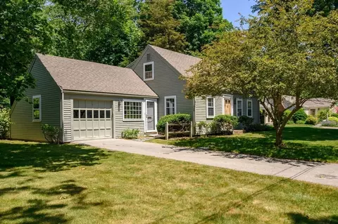 Exterior - 30 Huntley Rd, Hingham, MA 02043 photo 2 of 8
