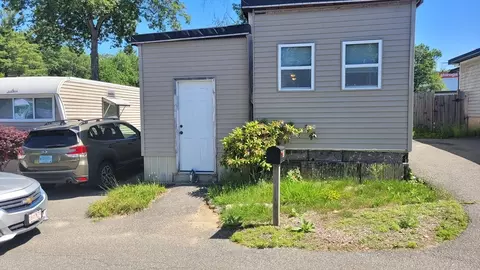 466 Newbury #27, Danvers, MA 01923