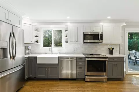 Kitchen - 6 Flagg Dr, Framingham, MA 01702 photo 1 of 5