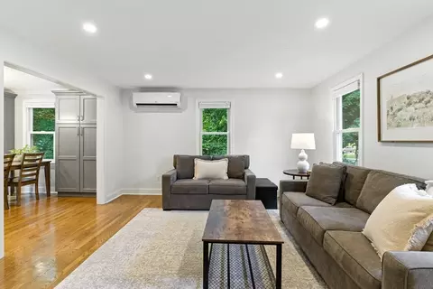 Living - 6 Flagg Dr, Framingham, MA 01702 photo 4 of 5