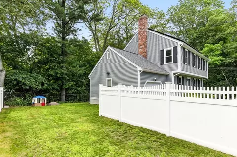 Exterior - 6 Flagg Dr, Framingham, MA 01702 photo 7 of 7