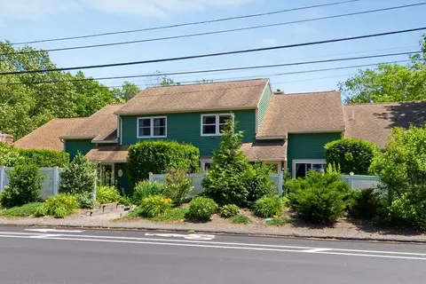 29 1st St #C, Salem, MA 01970