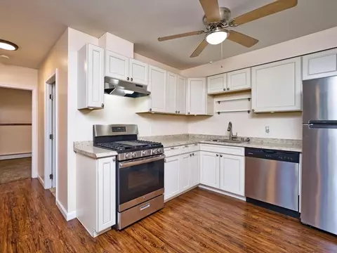 3652 N Main St #4, Fall River, MA 02720