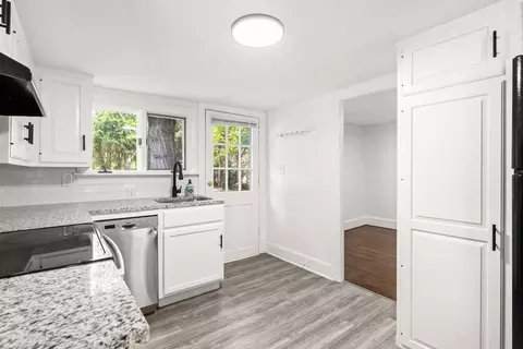 Kitchen - 19 Arlington Rd, Dedham, MA 02026 photo 3 of 3