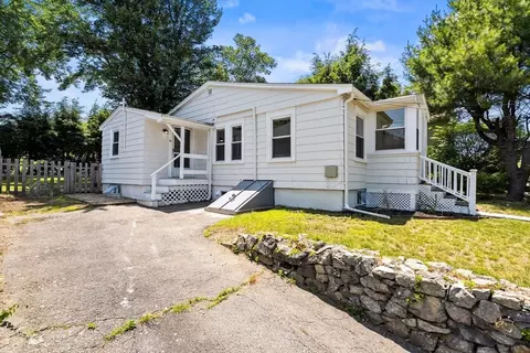Exterior - 19 Arlington Rd, Dedham, MA 02026 photo 10 of 10