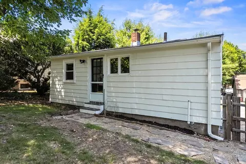 Exterior - 19 Arlington Rd, Dedham, MA 02026 photo 7 of 10