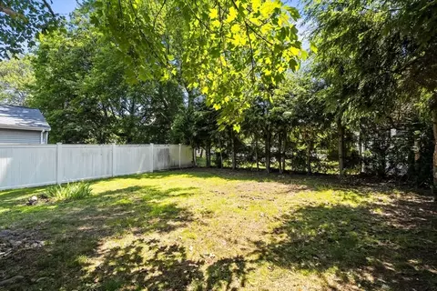 Exterior - 19 Arlington Rd, Dedham, MA 02026 photo 6 of 10