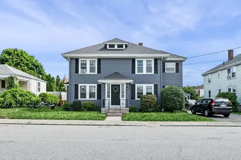 11 Raymond Rd #2, Salem, MA 01970
