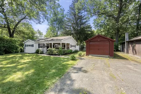 41 Bungalow St, Southwick, MA 01077