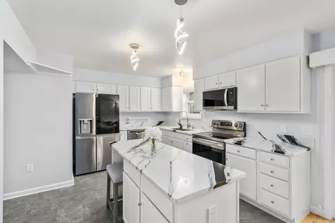 70 Granby Hts #70, Granby, MA 01033