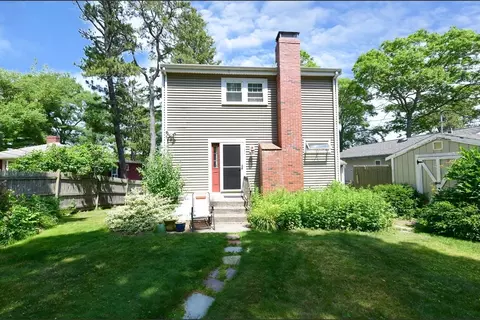 24 Gardner Dr, Plymouth, MA 02360