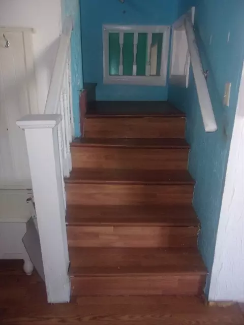 127 Hampton Cir, Hull, MA 02045 photo 8
