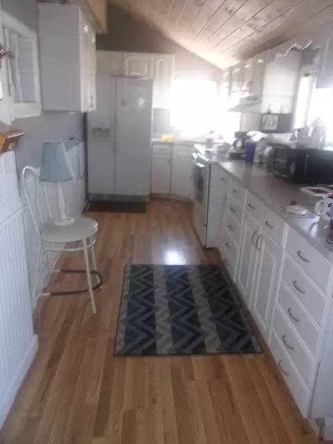 127 Hampton Cir, Hull, MA 02045 photo 6