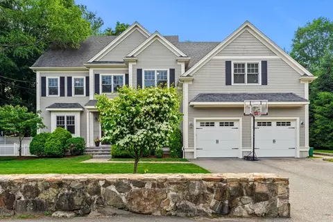 84 Hancock St, Lexington, MA 02420