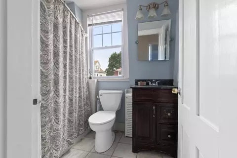 Bath - 56 Bridge St #56, Beverly, MA 01915 photo 1 of 1