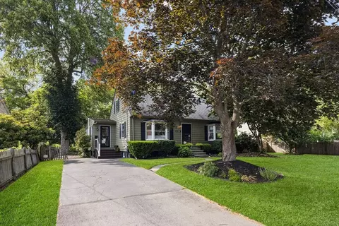 15 Appleton Park, Ipswich, MA 01938