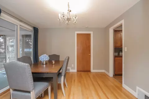 75 Bennington St, Springfield, MA 01108 photo 15