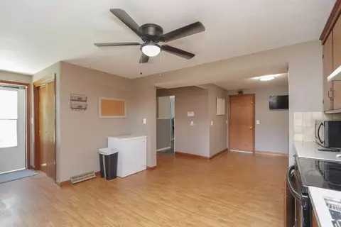 75 Bennington St, Springfield, MA 01108 photo 8