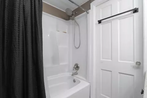 75 Bennington St, Springfield, MA 01108 photo 33