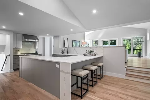 30 Grapevine Rd, Gloucester, MA 01930 photo 10