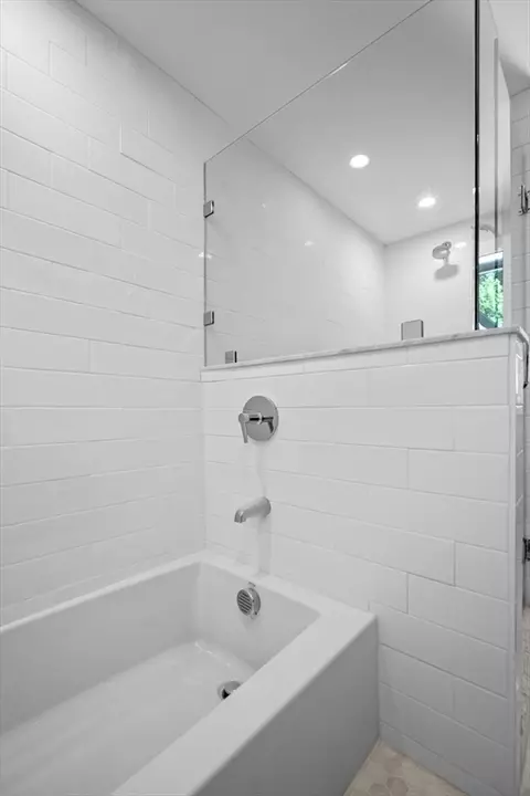 30 Grapevine Rd, Gloucester, MA 01930 photo 24