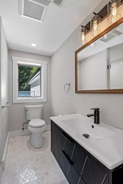 30 Grapevine Rd, Gloucester, MA 01930 photo 23