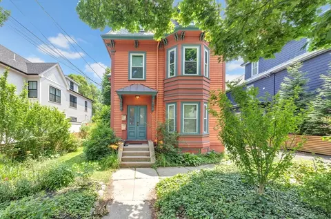 17 Teel St #1, Arlington, MA 02474