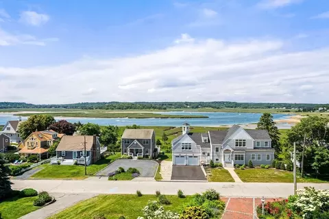 328 Central Ave, Scituate, MA 02066