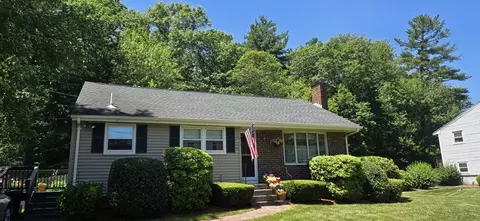 55 Vinedale Rd, Brockton, MA 02301