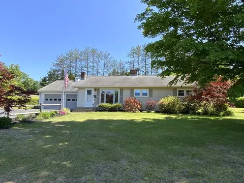25 Davis St, Turners Falls, MA 01376
