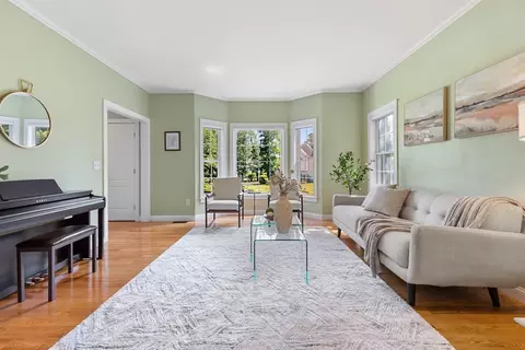 Living - 20 Hillside Dr, Georgetown, MA 01833 photo 2 of 4