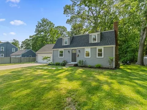 17 Clifton Ave, Scituate, MA 02066