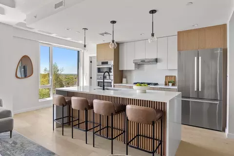 125 Lowell St #6B, Somerville, MA 02143