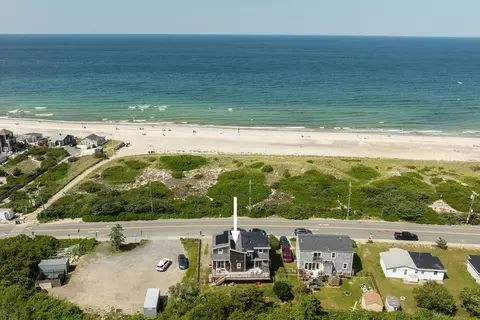 52 Taylor Ave, Plymouth, MA 02360