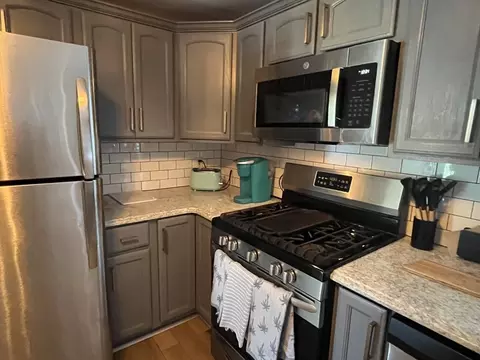 16 Douglas Ave, Beverly, MA 01915 photo 9