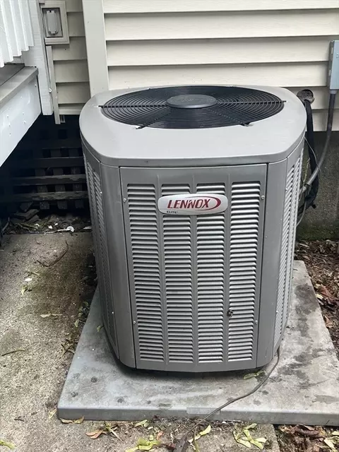 16 Douglas Ave, Beverly, MA 01915 photo 29