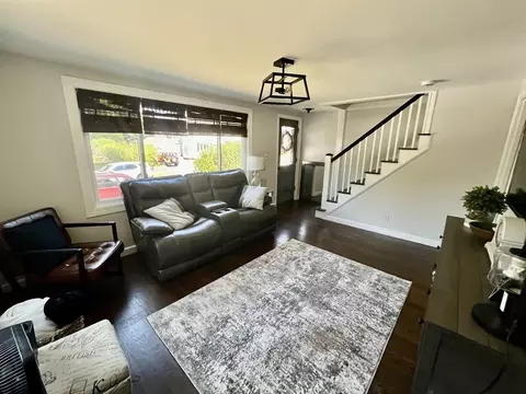 16 Douglas Ave, Beverly, MA 01915 photo 4