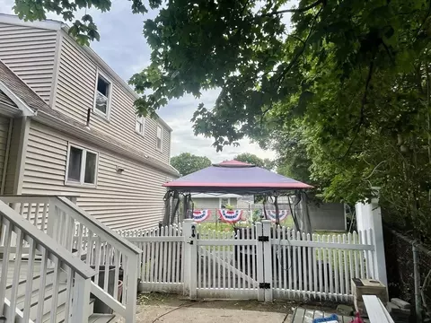 16 Douglas Ave, Beverly, MA 01915 photo 24
