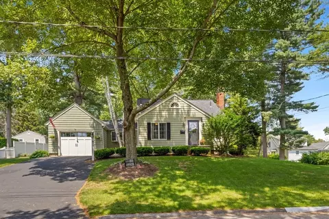 50 Prospect Ave, Lynnfield, MA 01940