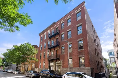 159 Cottage St #6, Boston, MA 02128