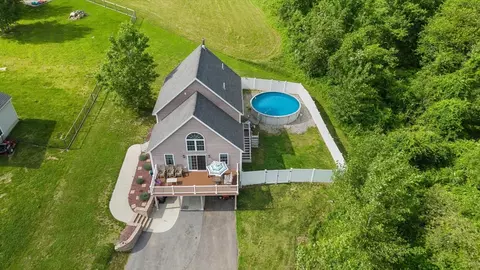 96 Town Farm Rd, Warren, MA 01083