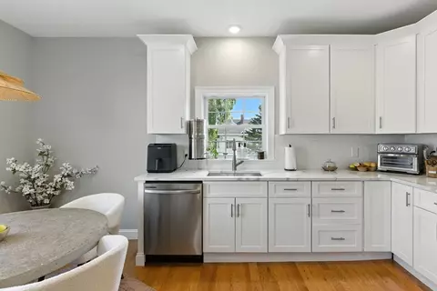 Kitchen - 25 Conant St #3, Danvers, MA 01923 photo 3 of 3