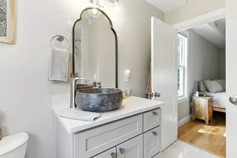 Bath - 25 Conant St #3, Danvers, MA 01923 photo 1 of 3