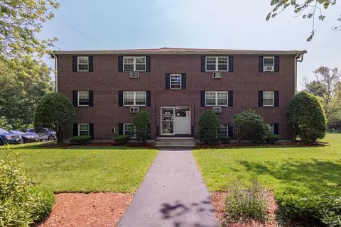 96 Richardson Rd #B25, Chelmsford, MA 01863
