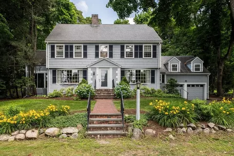 67 Annawan Rd, Waban, MA 02468