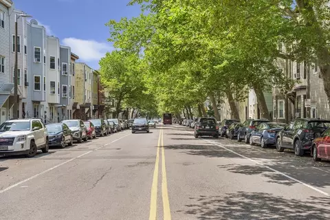 281 Chelsea St #2, Boston, MA 02128