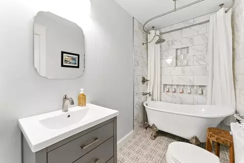 Bath - 8 Sizer Dr, Wales, MA 01081 photo 1 of 4