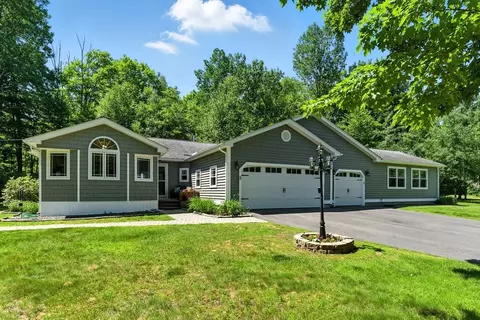 Exterior - 8 Sizer Dr, Wales, MA 01081 photo 3 of 13